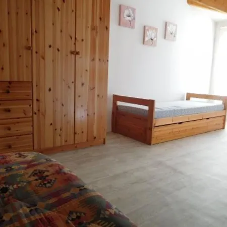 Charmante Maisonnette Avec Piscine Privee, Proche Et Commerces - Fr-1-476-128 *